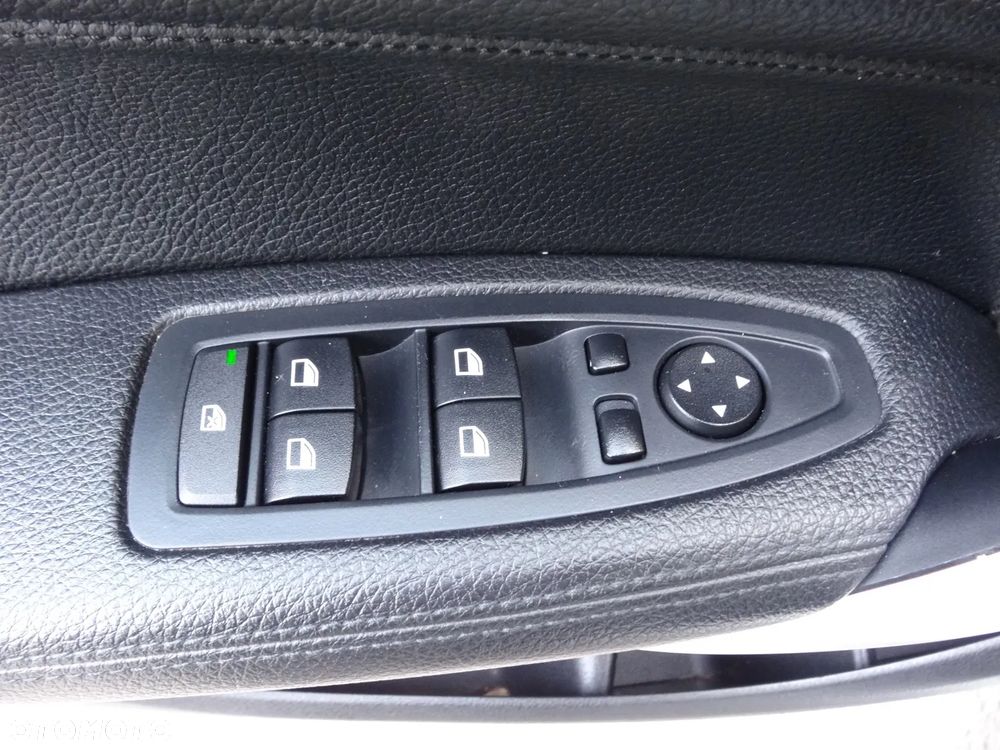 BMW Seria 1 116d DPF Edition Sport - 32