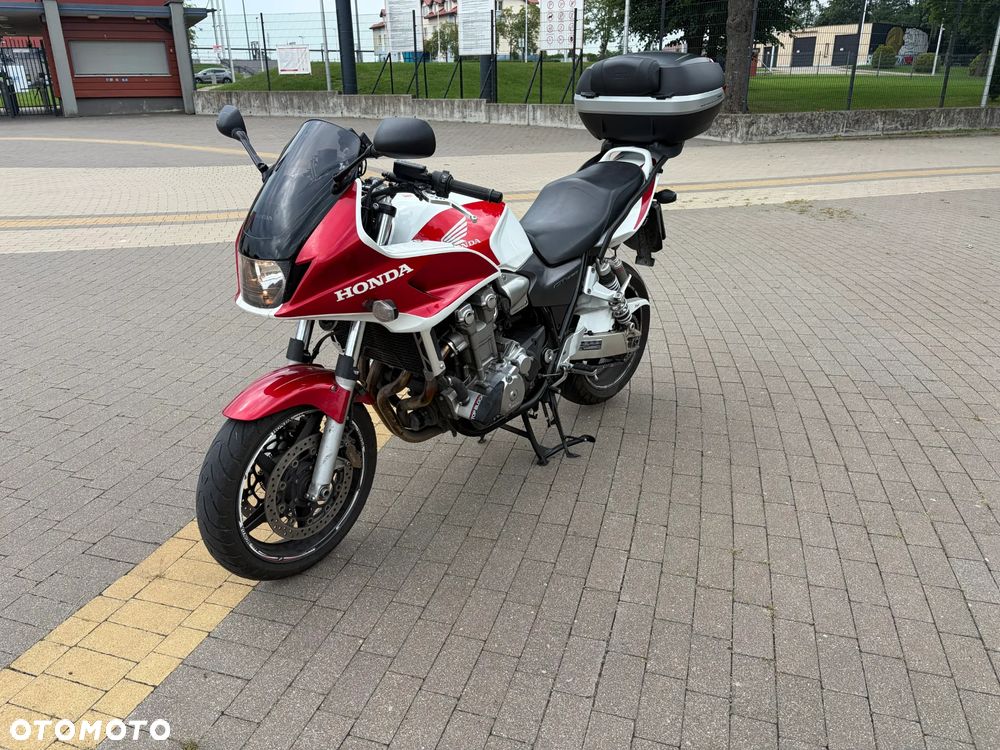 Honda CB - 8