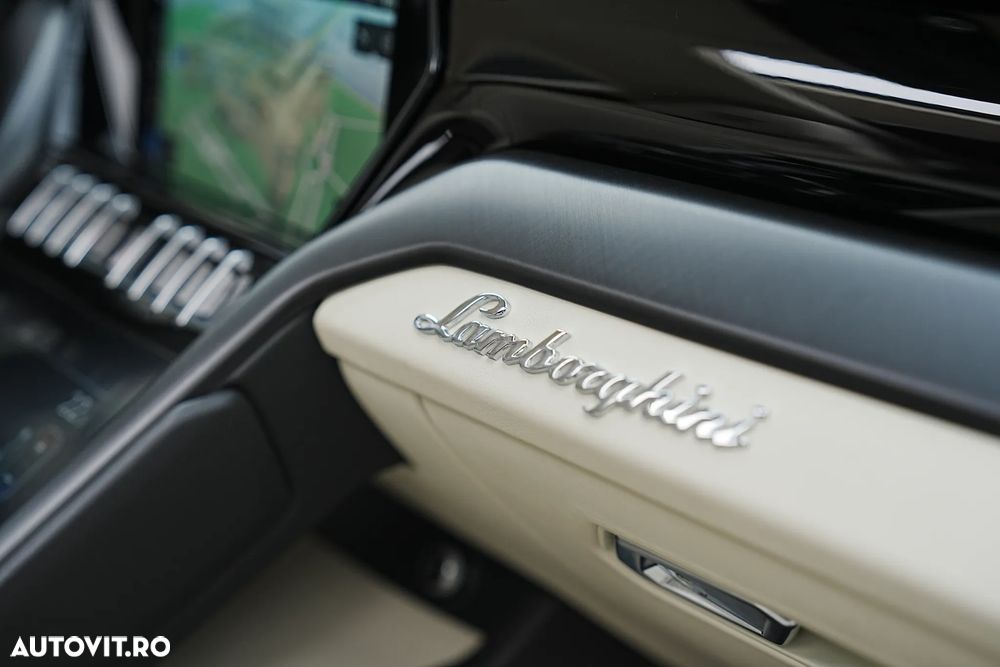 Lamborghini URUS - 27
