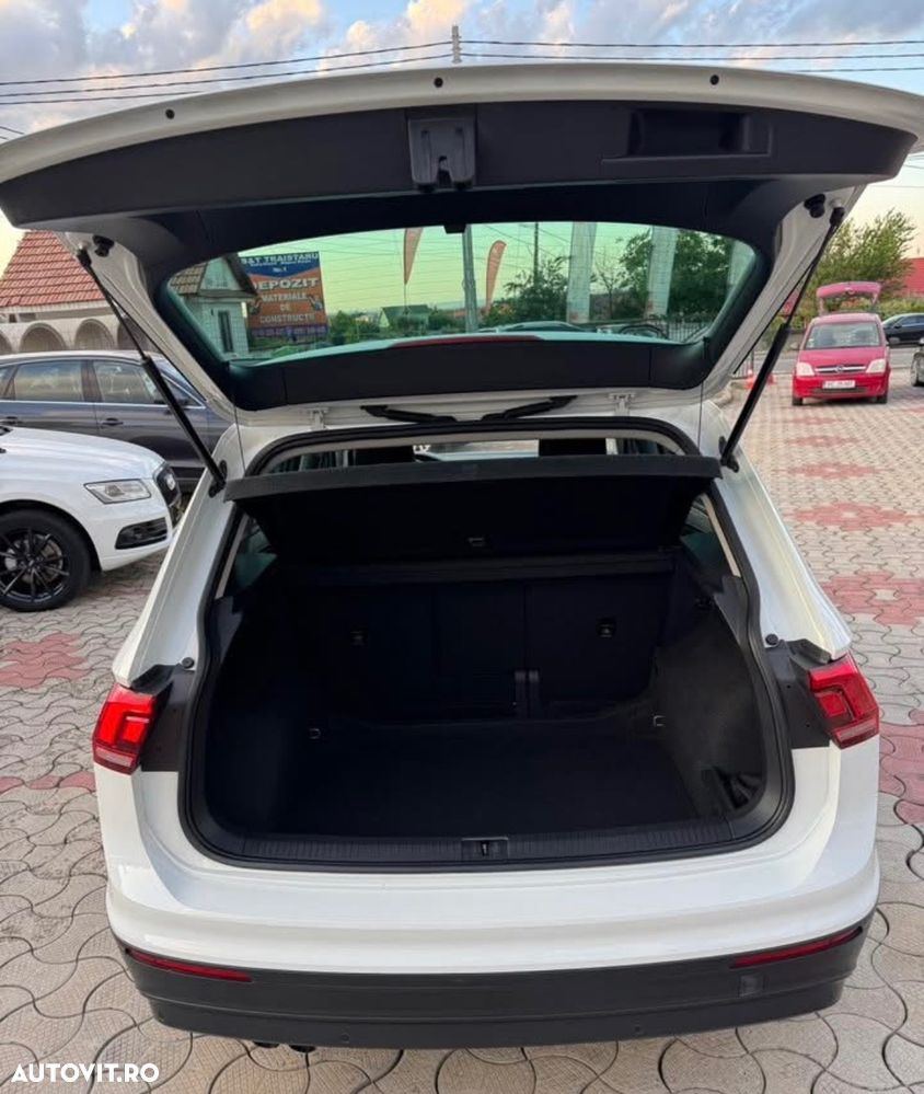 Volkswagen Tiguan - 15