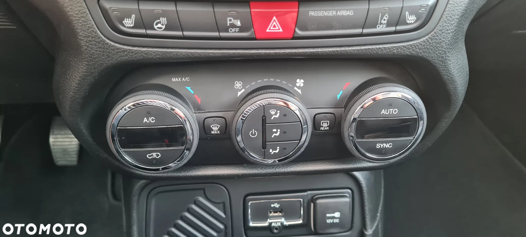 Jeep Renegade 1.4 MultiAir Limited FWD S&S - 33