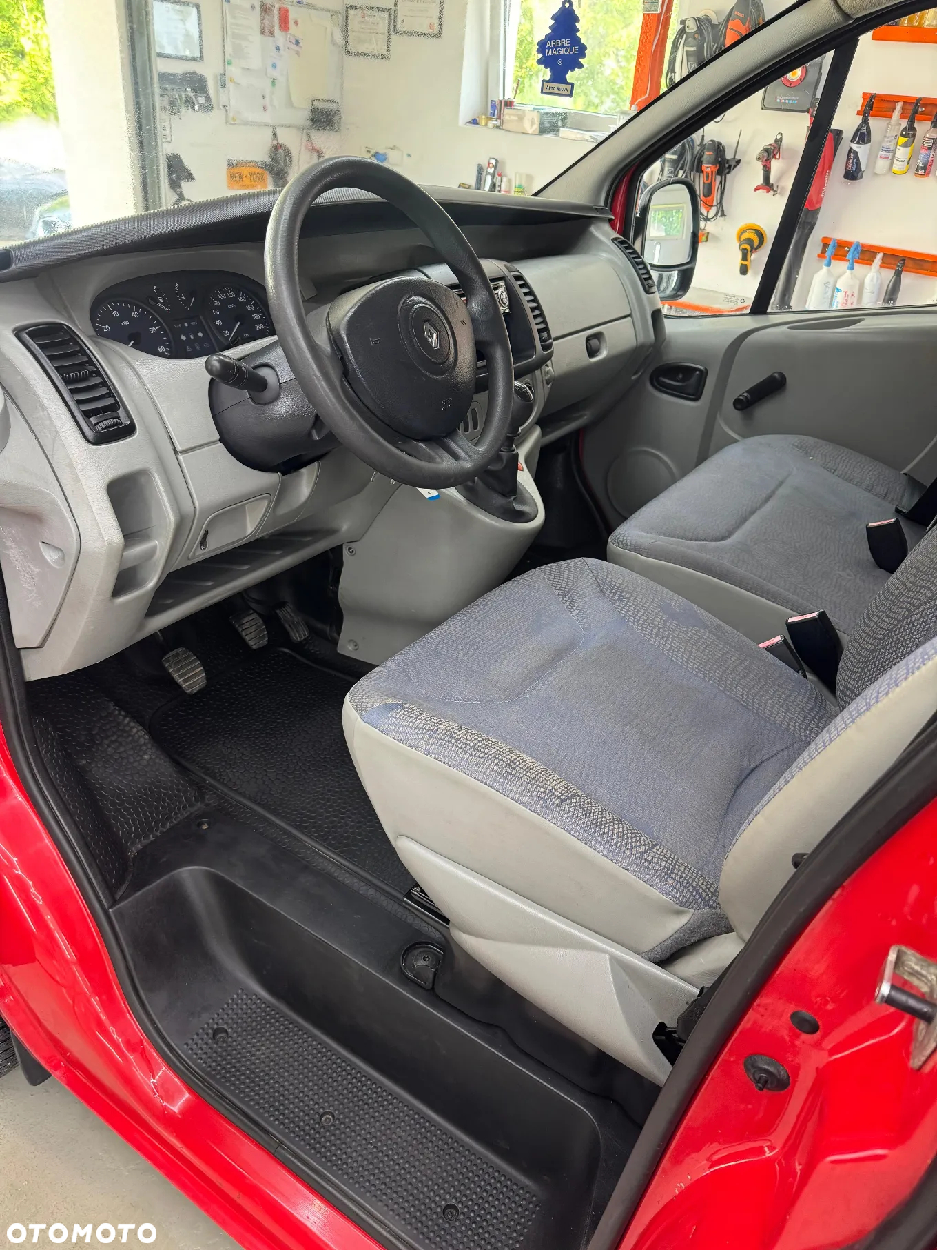 Renault Trafic 1.9 dCi L1H1 - 8