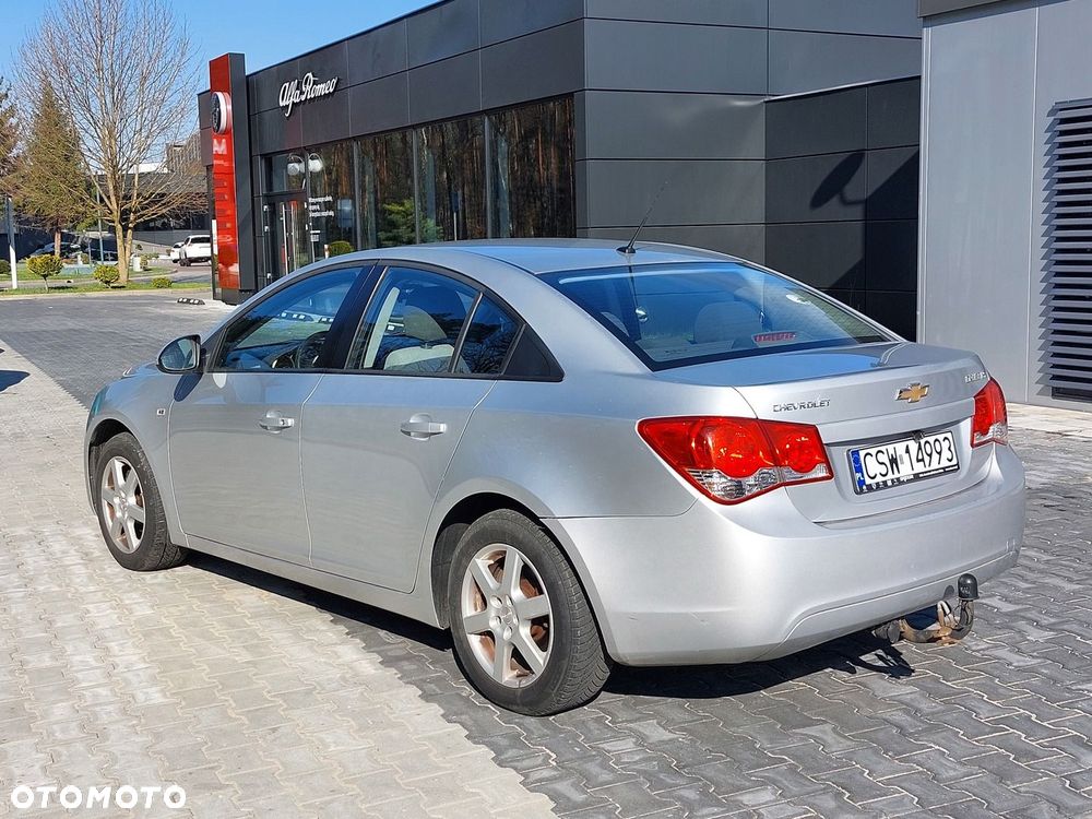 Chevrolet Cruze - 6