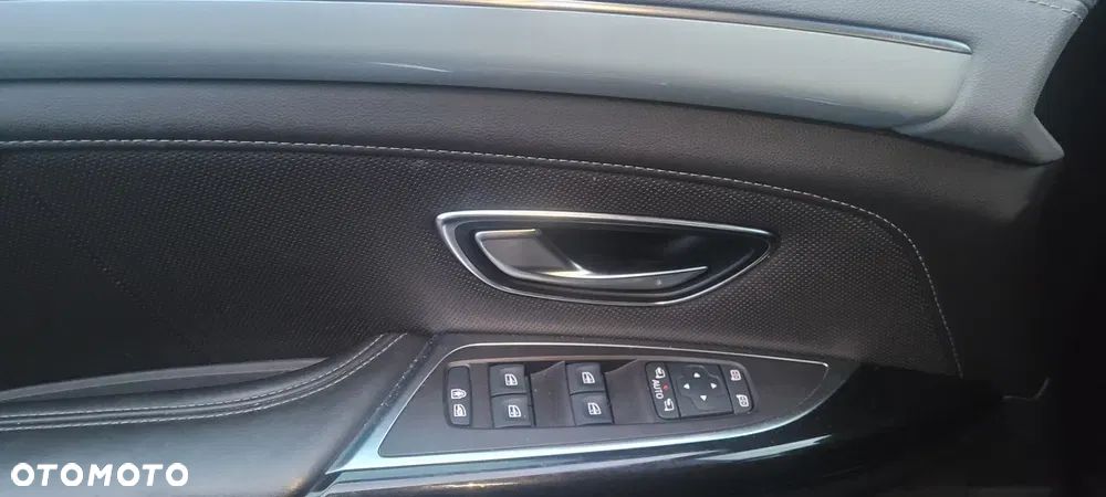 Renault Espace 1.6 dCi Energy Initiale Paris EDC - 23