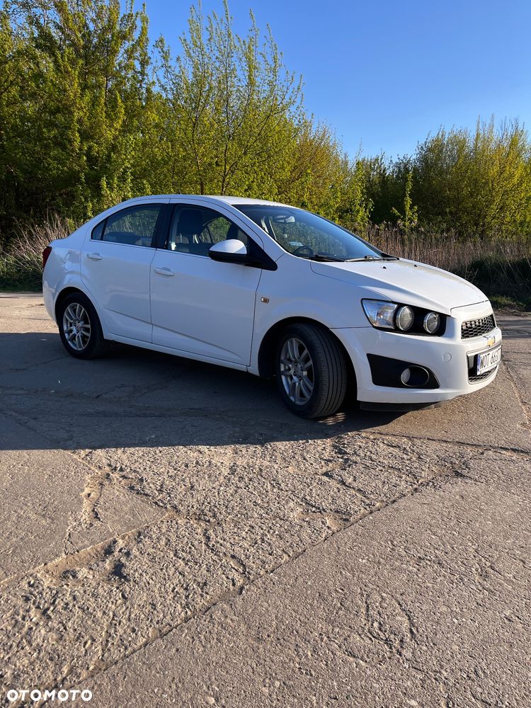 Chevrolet Aveo - 5