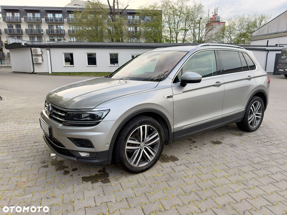 Volkswagen Tiguan - 1