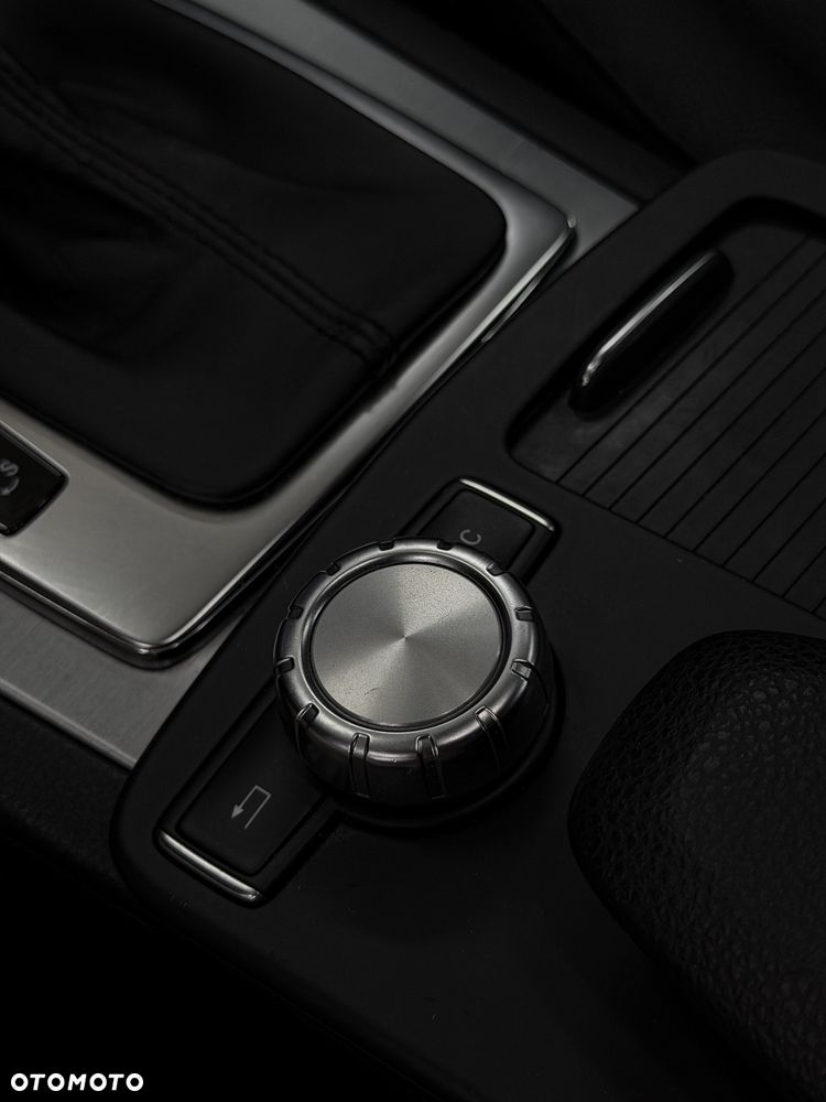 Mercedes-Benz Klasa C 350 (BlueEFFICIENCY) 7G-TRONIC Avantgarde - 15