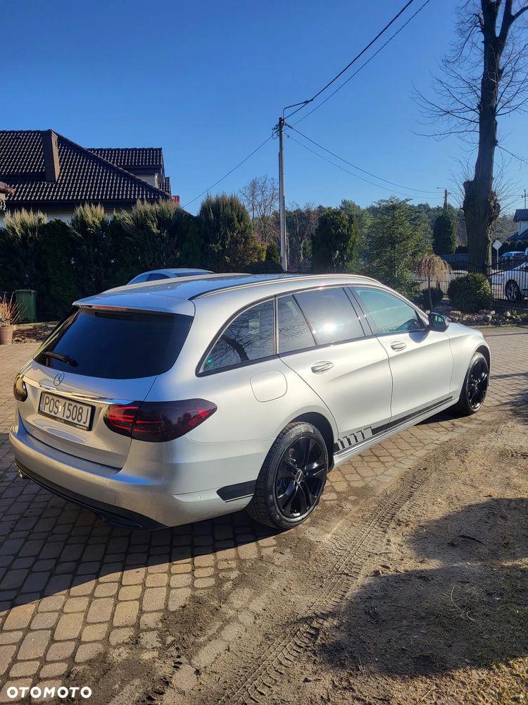 Mercedes-Benz Klasa C 220 d 4MATIC 9G-TRONIC - 29