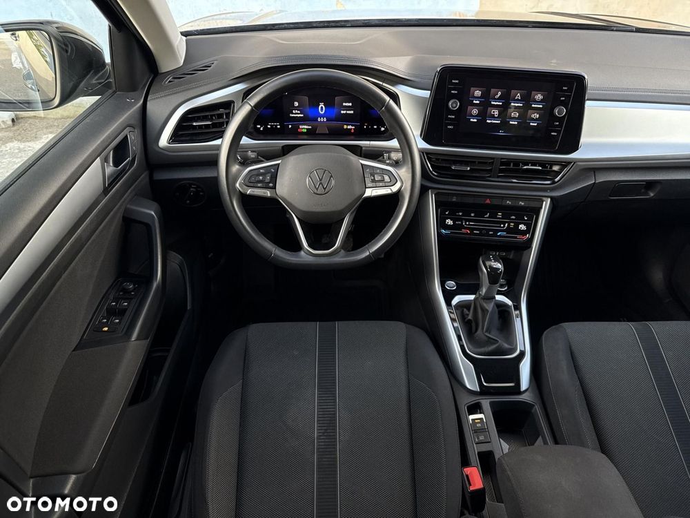 Volkswagen T-Roc - 11