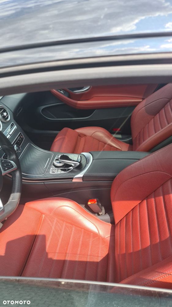 Mercedes-Benz Klasa C 200 4-Matic 9G-Tronic - 4