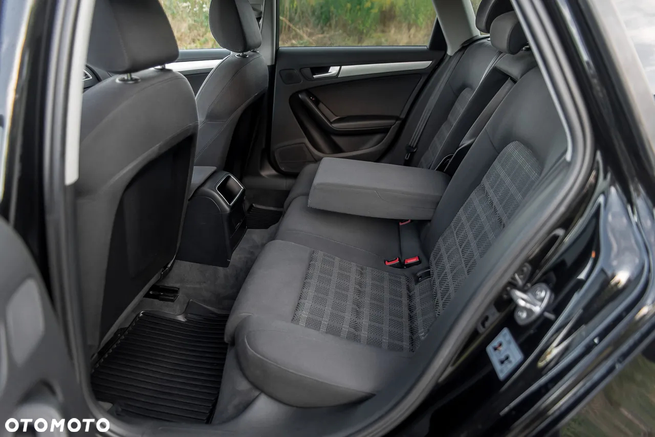 Audi A4 Avant 2.0 TDI Quattro - 26