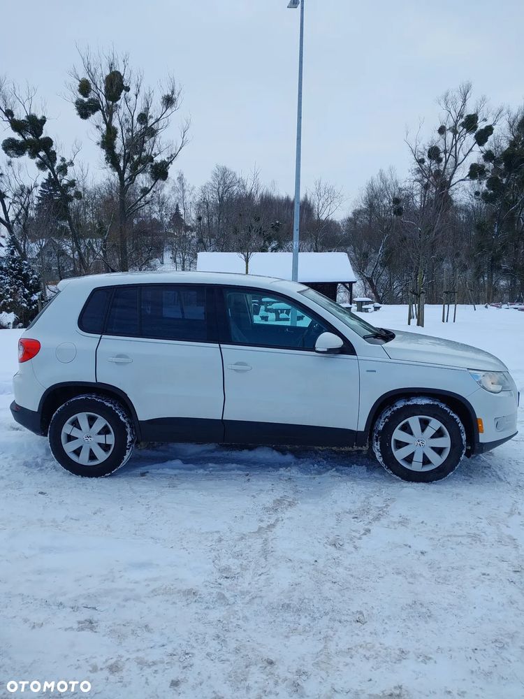 Volkswagen Tiguan - 9