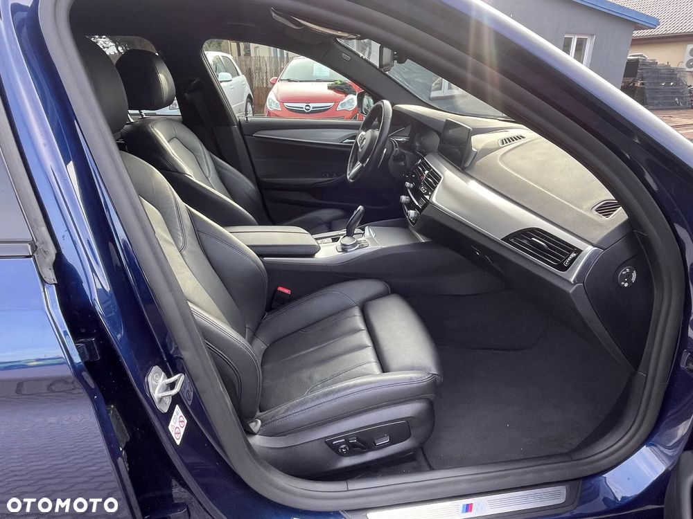 BMW Seria 5 530d xDrive M Sport sport - 16