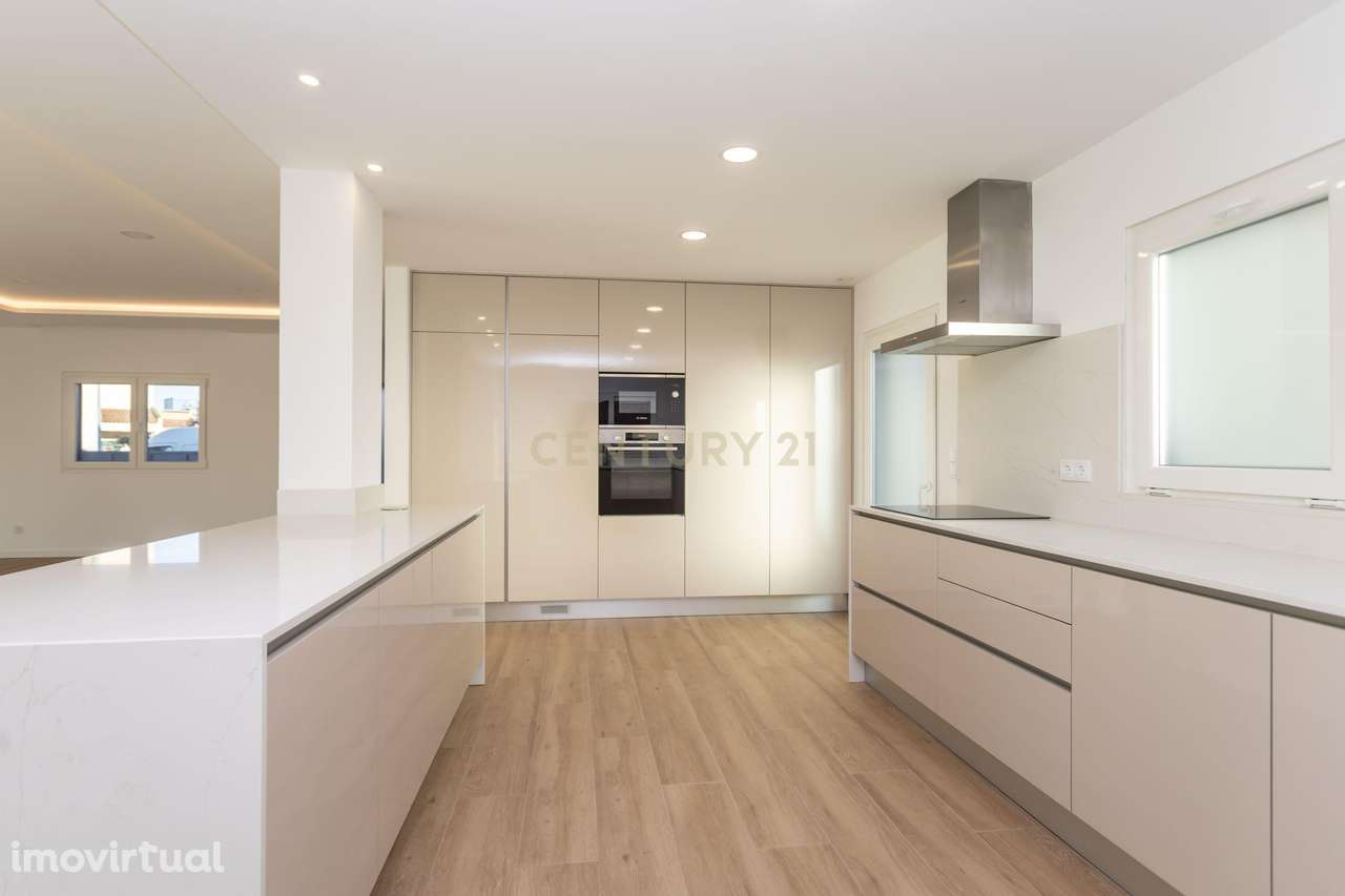 Moradia Isolada de 254,74m2,  com piscina - Grande imagem: 4/53