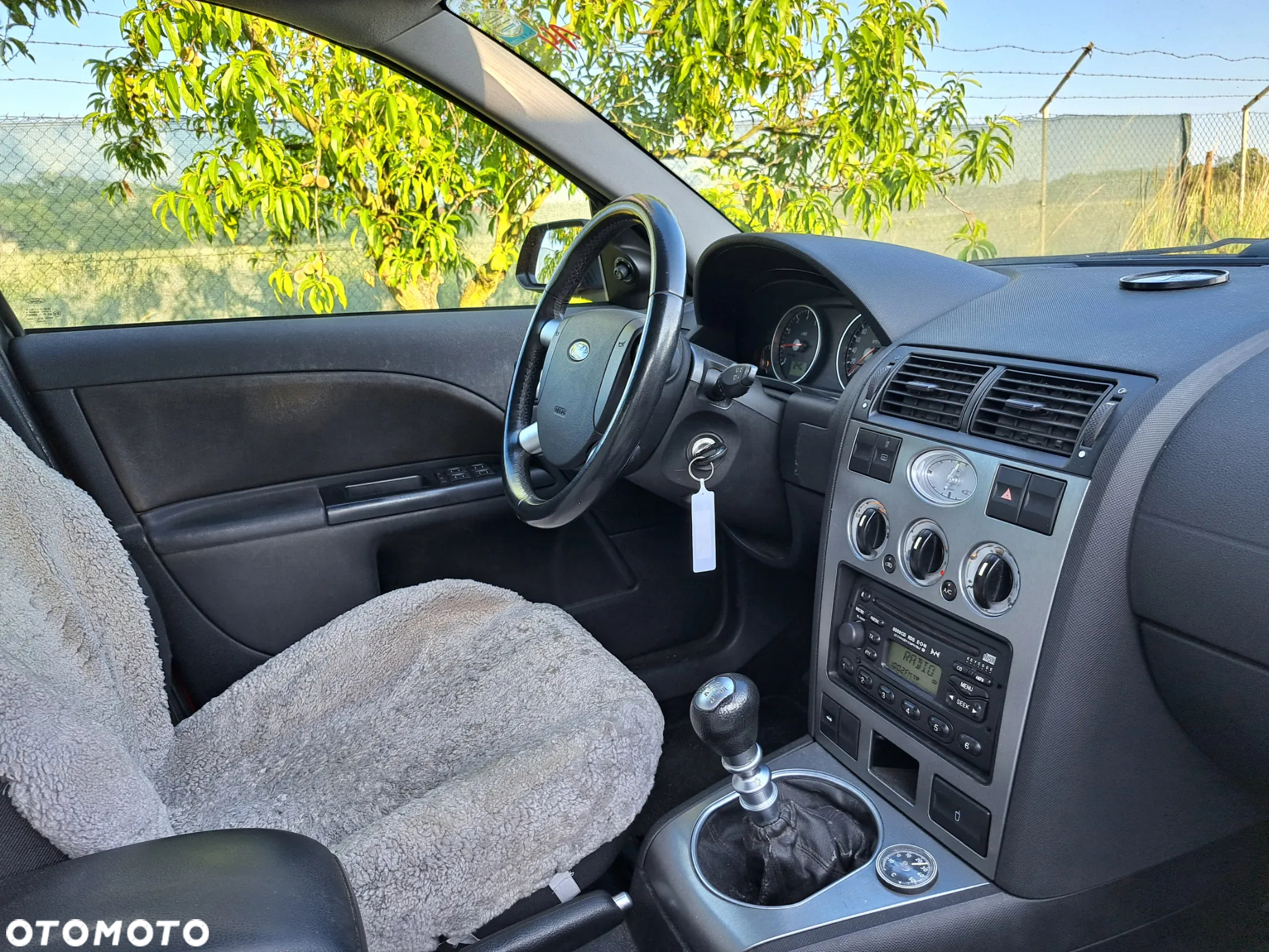 Ford Mondeo - 8
