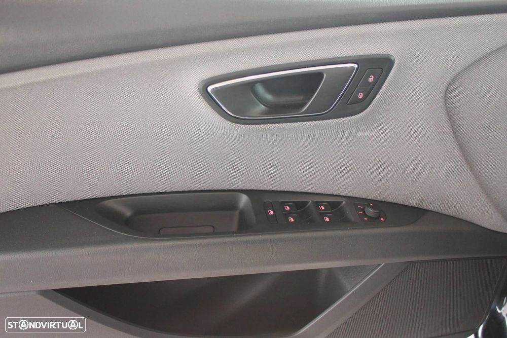 SEAT Leon ST 1.6 TDI Style S/S - 6