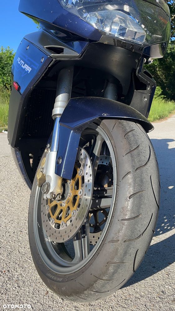 Aprilia RST - 8