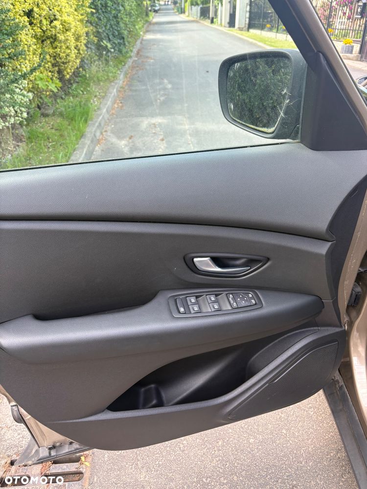 Renault Scenic - 15