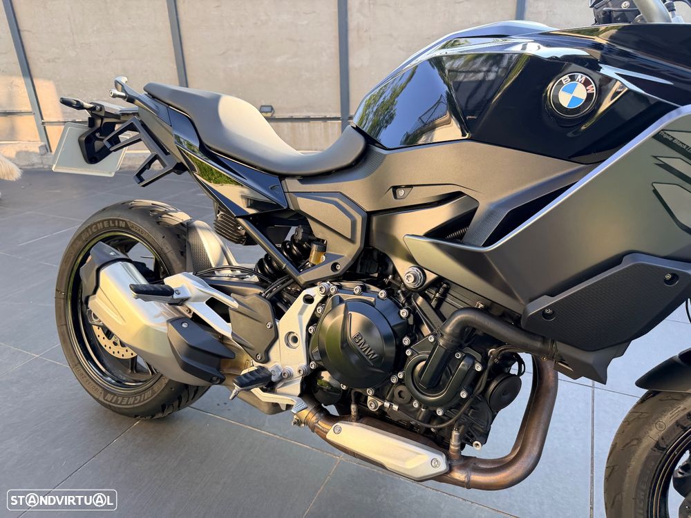 BMW F 900 XR Triple Black - 21