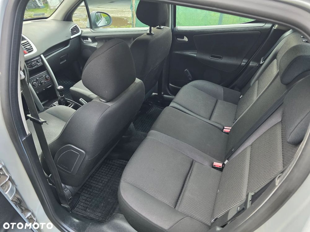 Peugeot 207 1.4 Trendy - 12