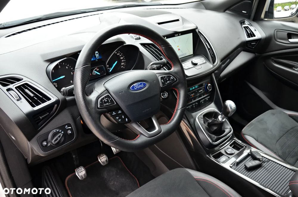 Ford Kuga - 28