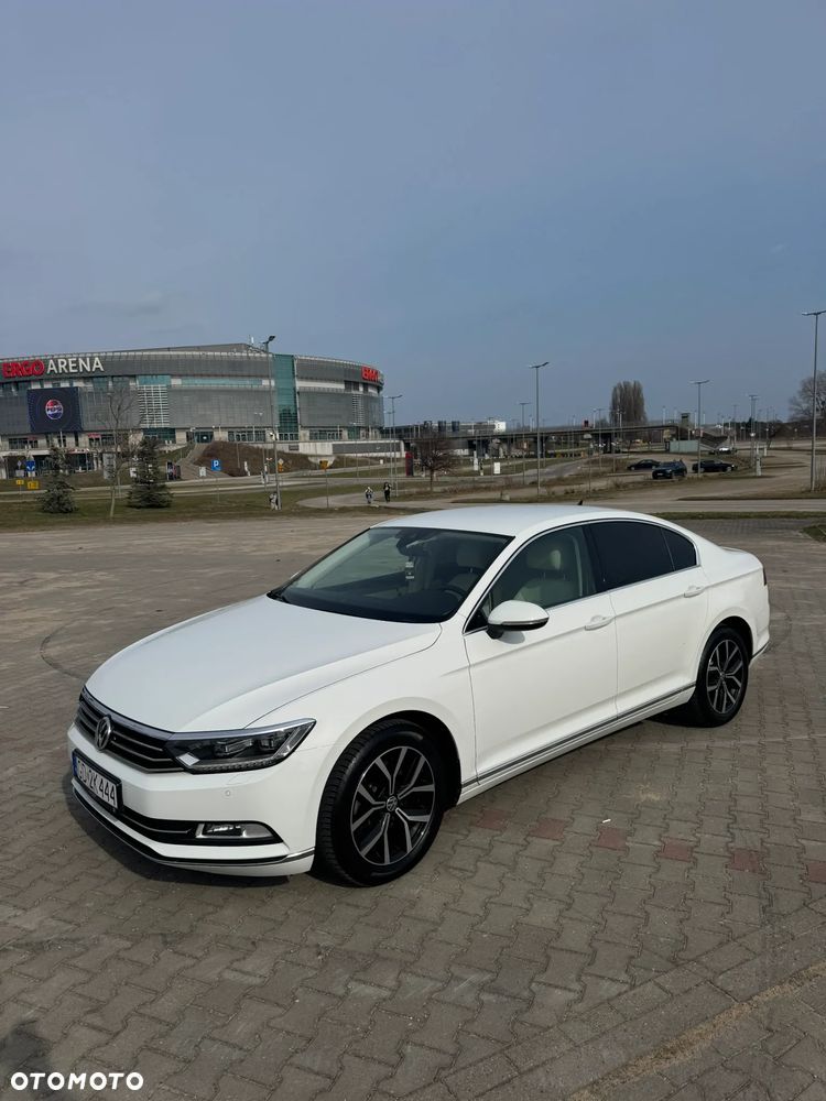 Volkswagen Passat 2.0 TDI SCR Highline DSG - 17