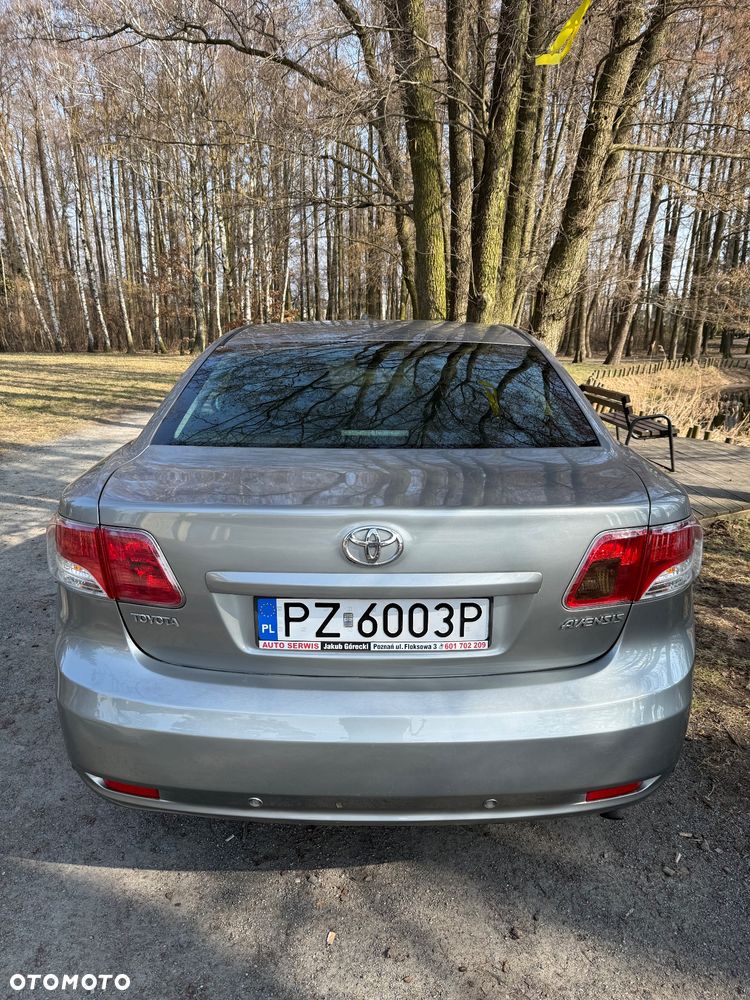 Toyota Avensis - 3