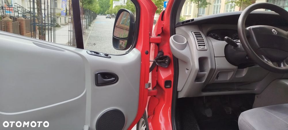 Renault Trafic - 14