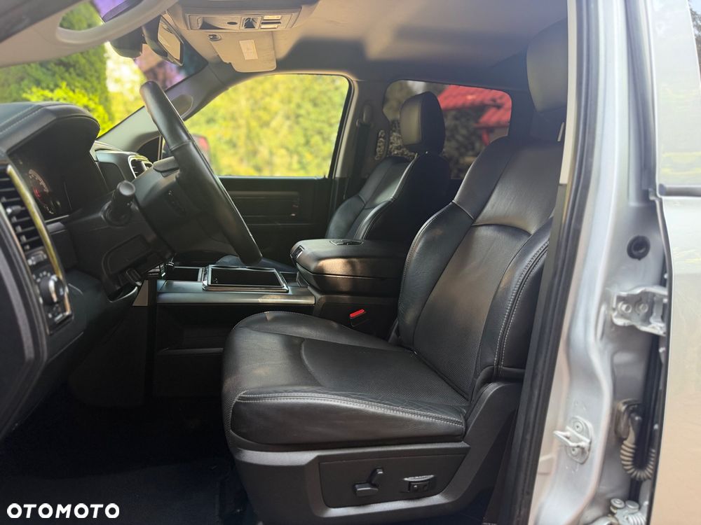 Dodge RAM 5.7 4x4 - 12
