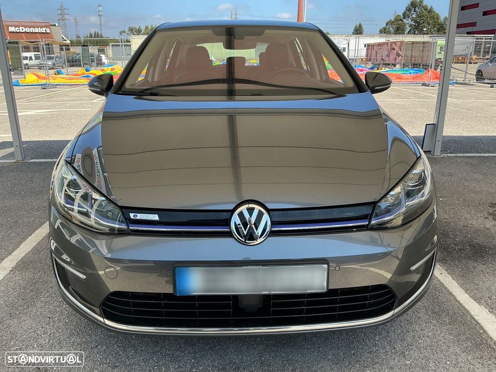 VW Golf - 8