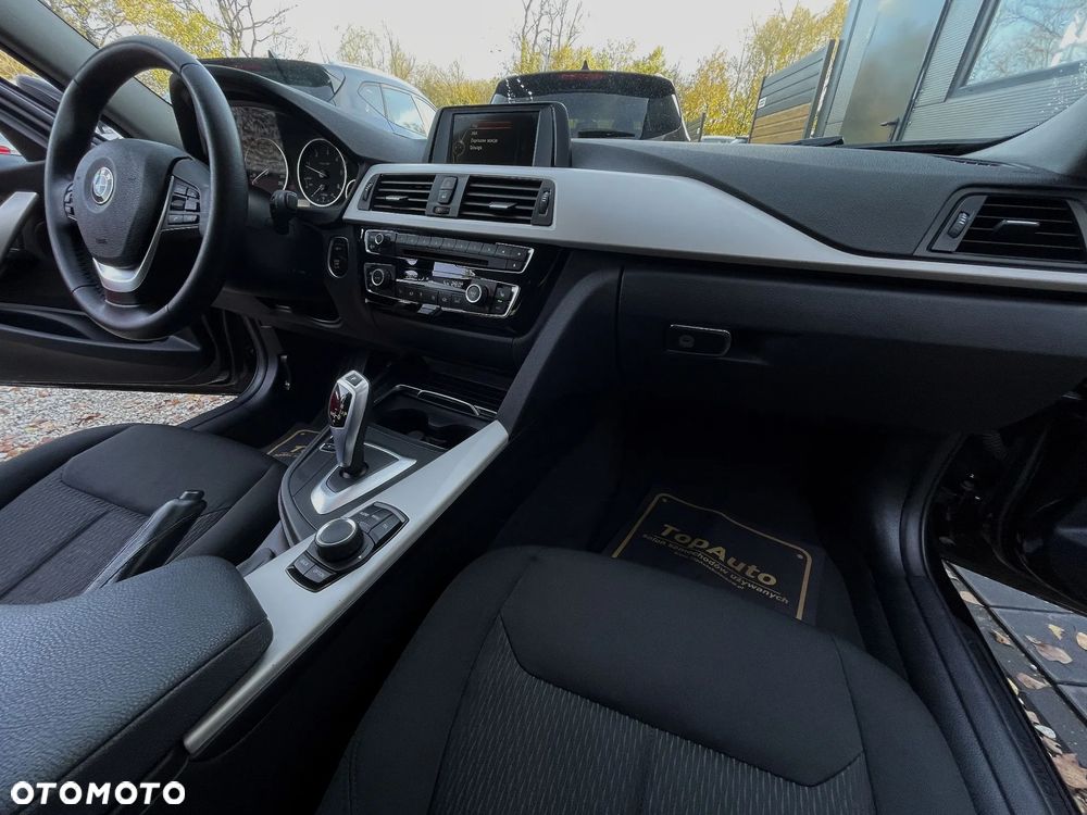 BMW Seria 3 320d - 17