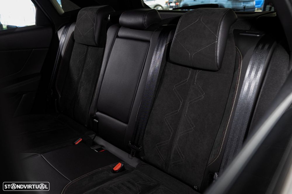 DS DS7 Crossback 1.5 BlueHDi Performance Line EAT8 - 26