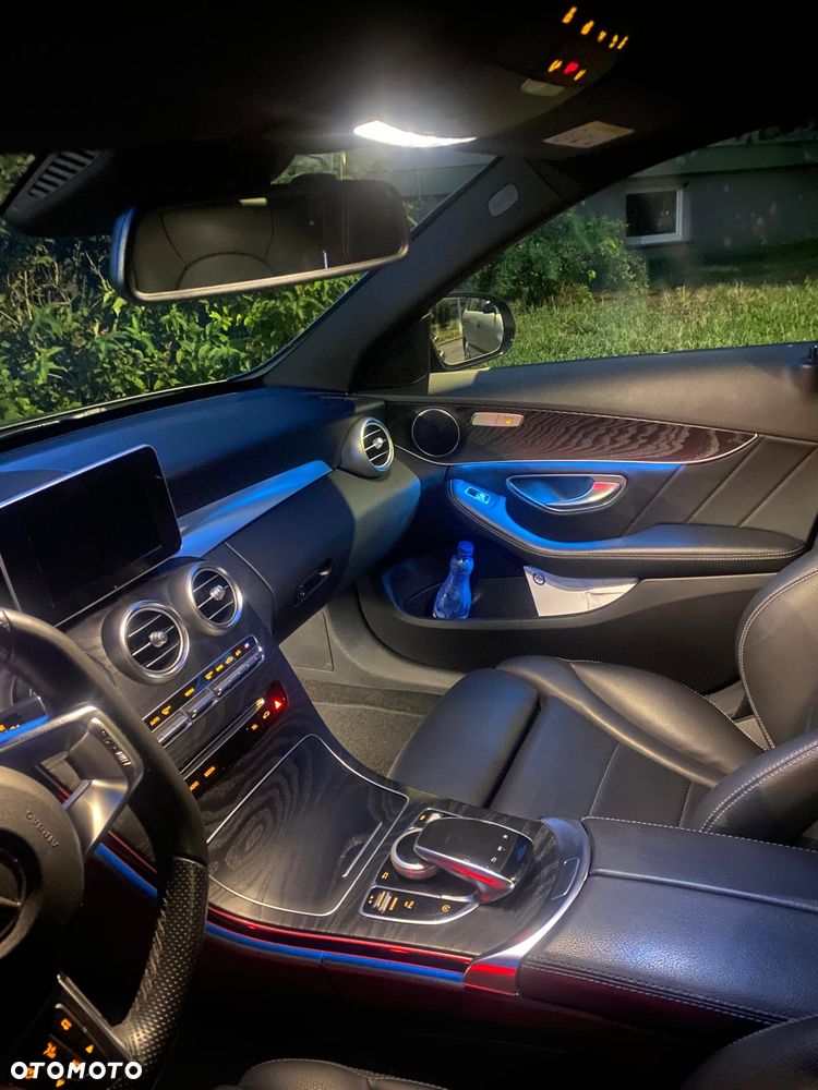 Mercedes-Benz Klasa C 300 9G-TRONIC AMG Line - 14