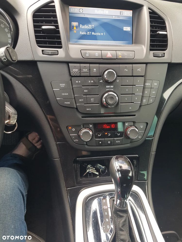 Opel Insignia 2.0 CDTI Sports Tourer 4x4 Automatik Design Edition - 6