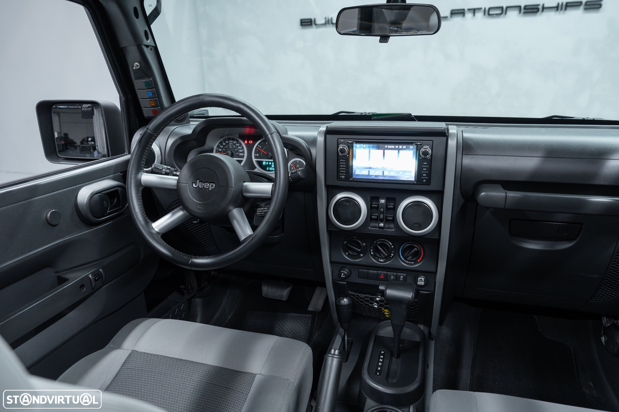 Jeep Wrangler Unlimited 2.8 CRD ATX Sahara - 22