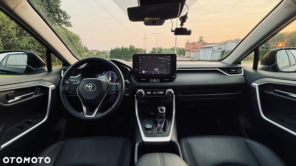 Toyota RAV4 - 11