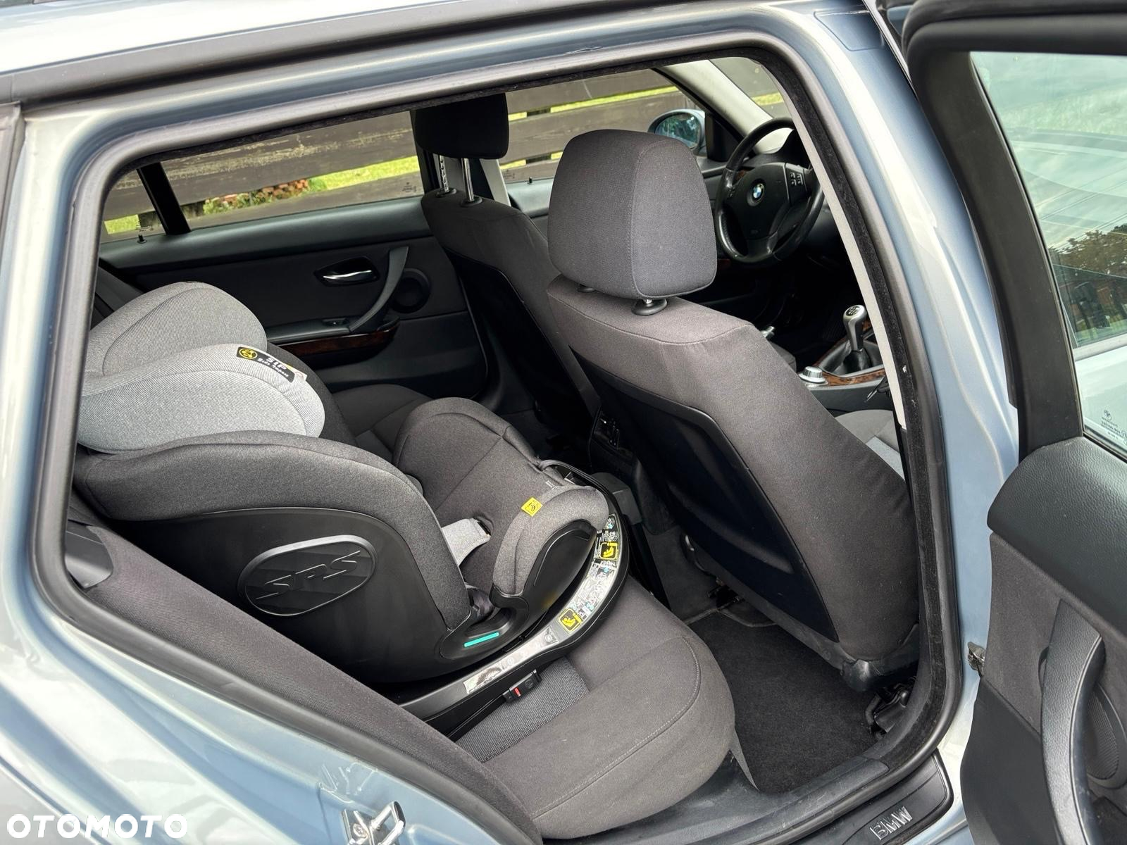 BMW Seria 3 320d DPF Touring - 18