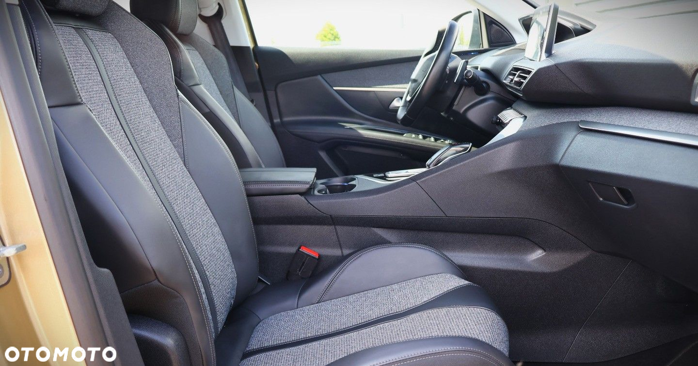 Peugeot 3008 - 16