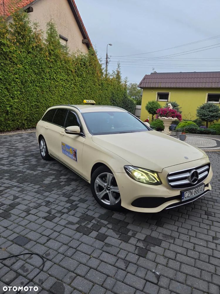 Mercedes-Benz Klasa E 220 d 9G-TRONIC - 9
