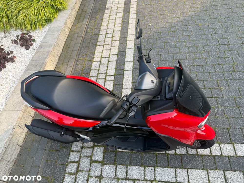 Yamaha NMAX - 4