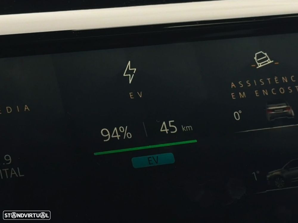 Land Rover Discovery Sport P300e Dynamic SE - 27