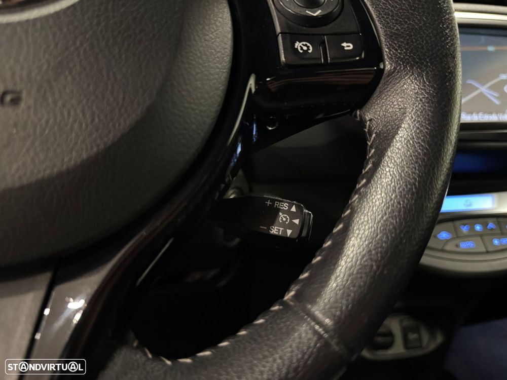 Toyota Yaris 1.5 VVT-i Comfort+P.Style - 43