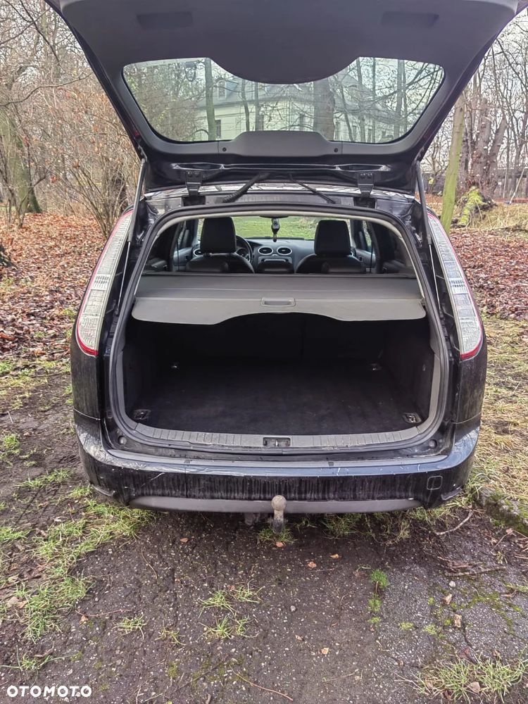 Ford Focus 1.8 Titanium - 11