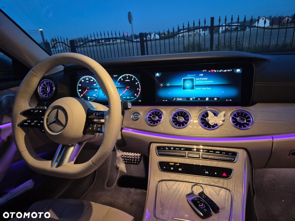 Mercedes-Benz Klasa E - 30