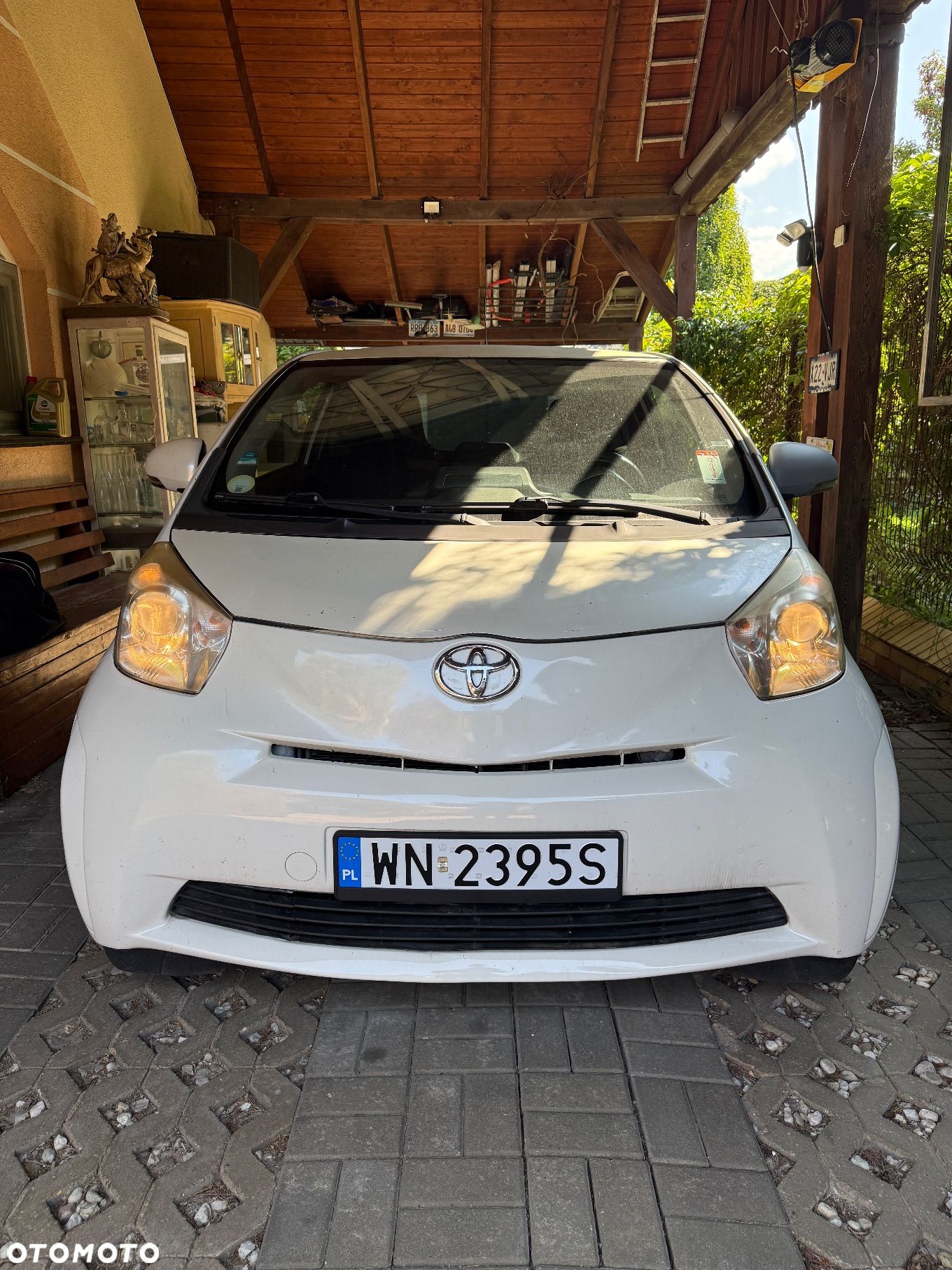 Toyota iQ - 1