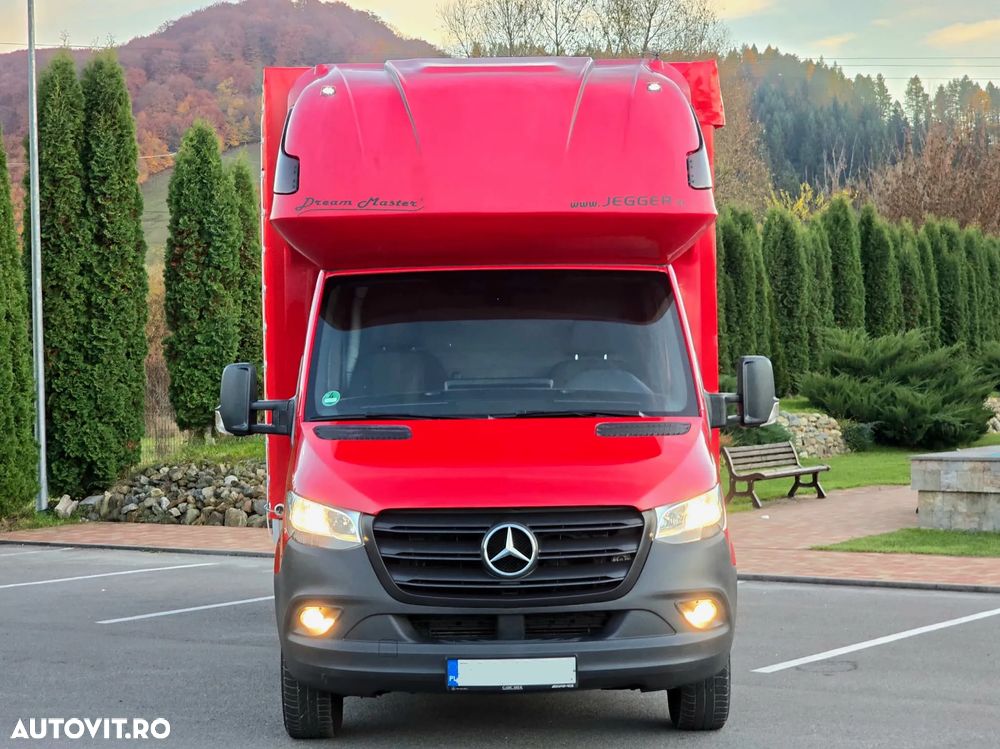 Mercedes-Benz Sprinter - 14