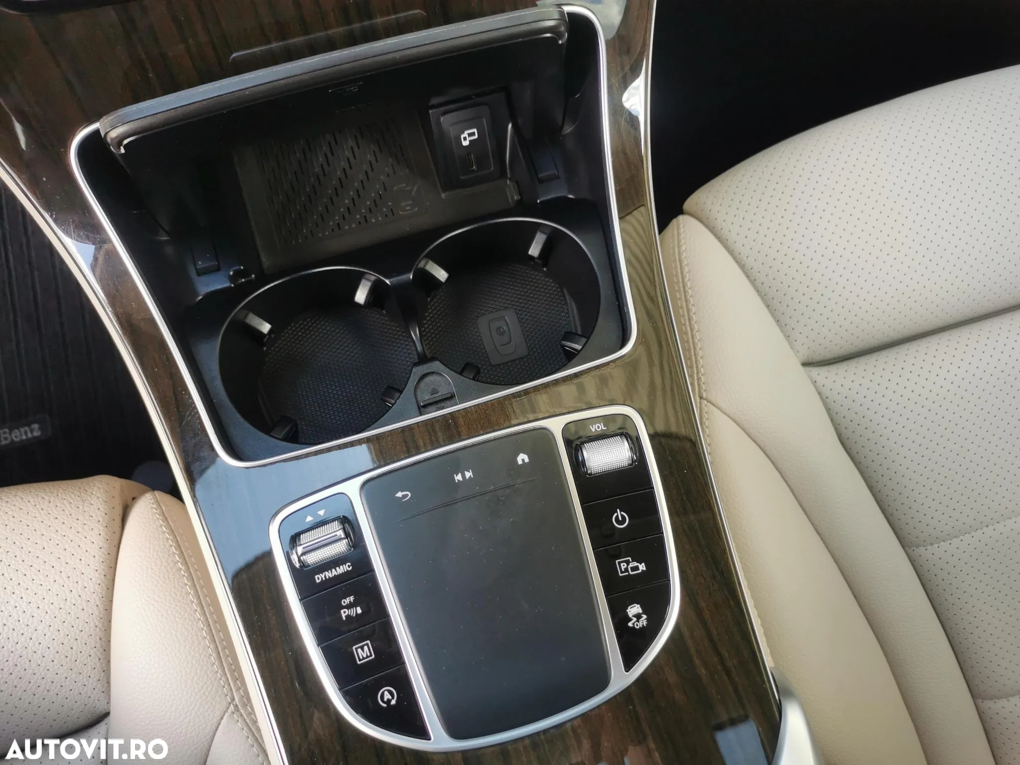 Mercedes-Benz GLC 300 4MATIC - 23
