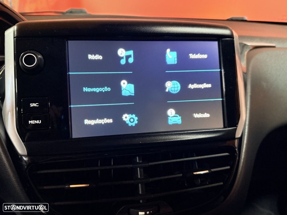 Peugeot 208 1.2 PureTech Signature - 15