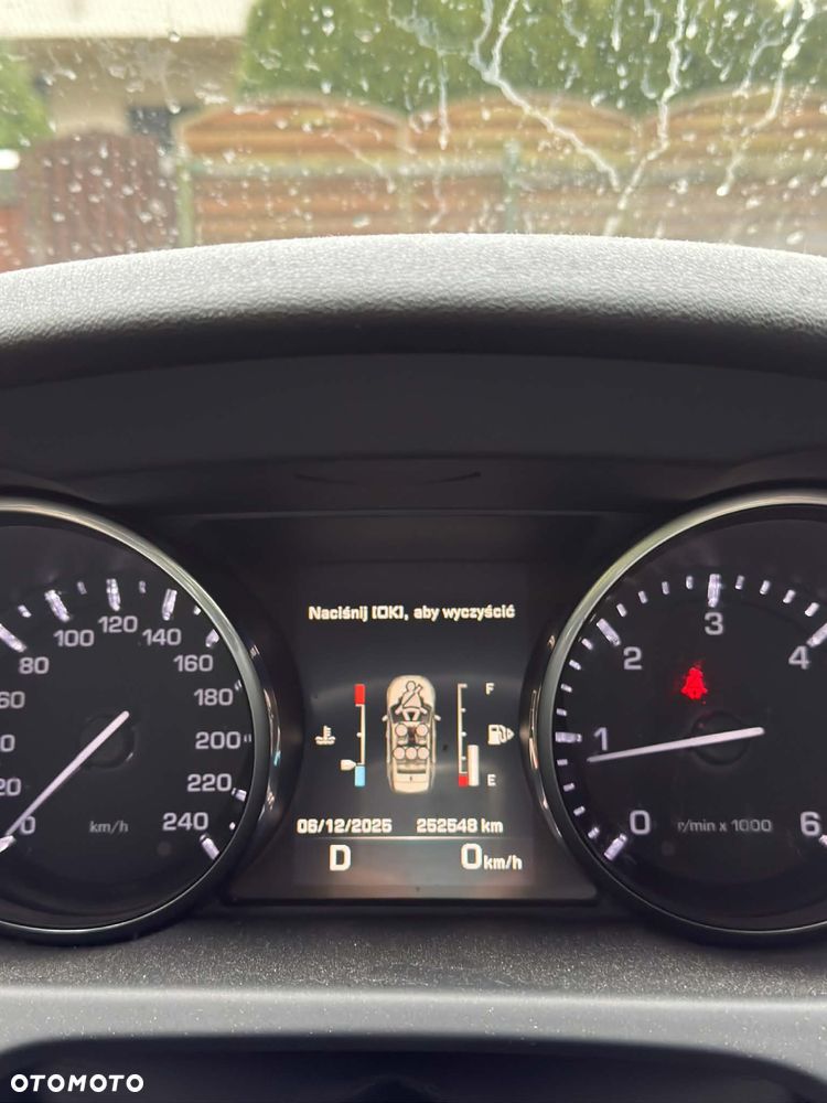 Land Rover Discovery Sport 2.0 TD4 Pure - 10