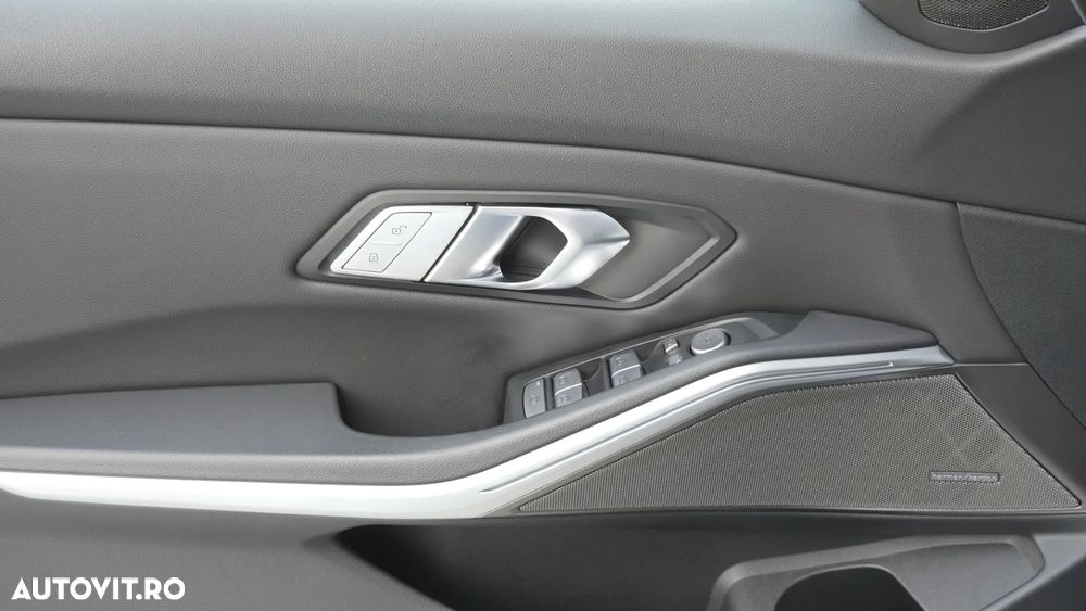 BMW Seria 3 318d Aut. Sport Line - 14